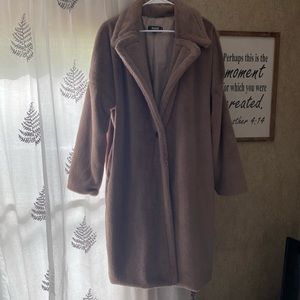 NWOT MISSGUIDED COAT faux fur